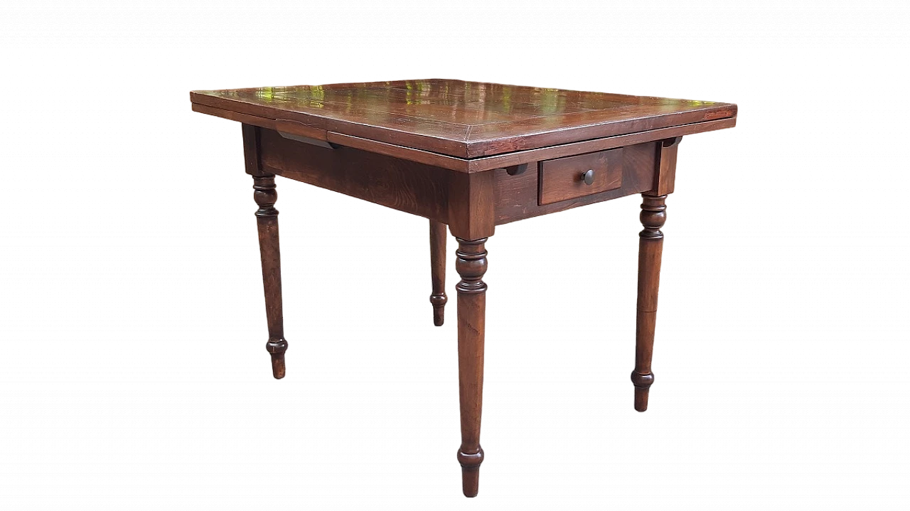 Piedmontese walnut extendable table with drawer, mid-19th century 2