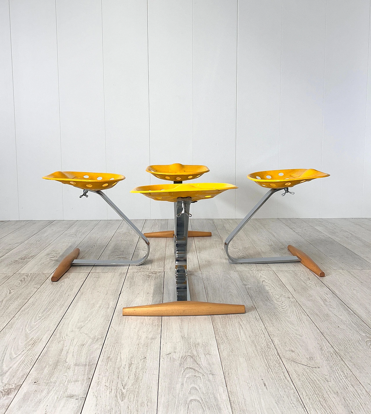 4 Mezzadro stools by Fratelli Castiglioni for Zanotta, 1970s 3