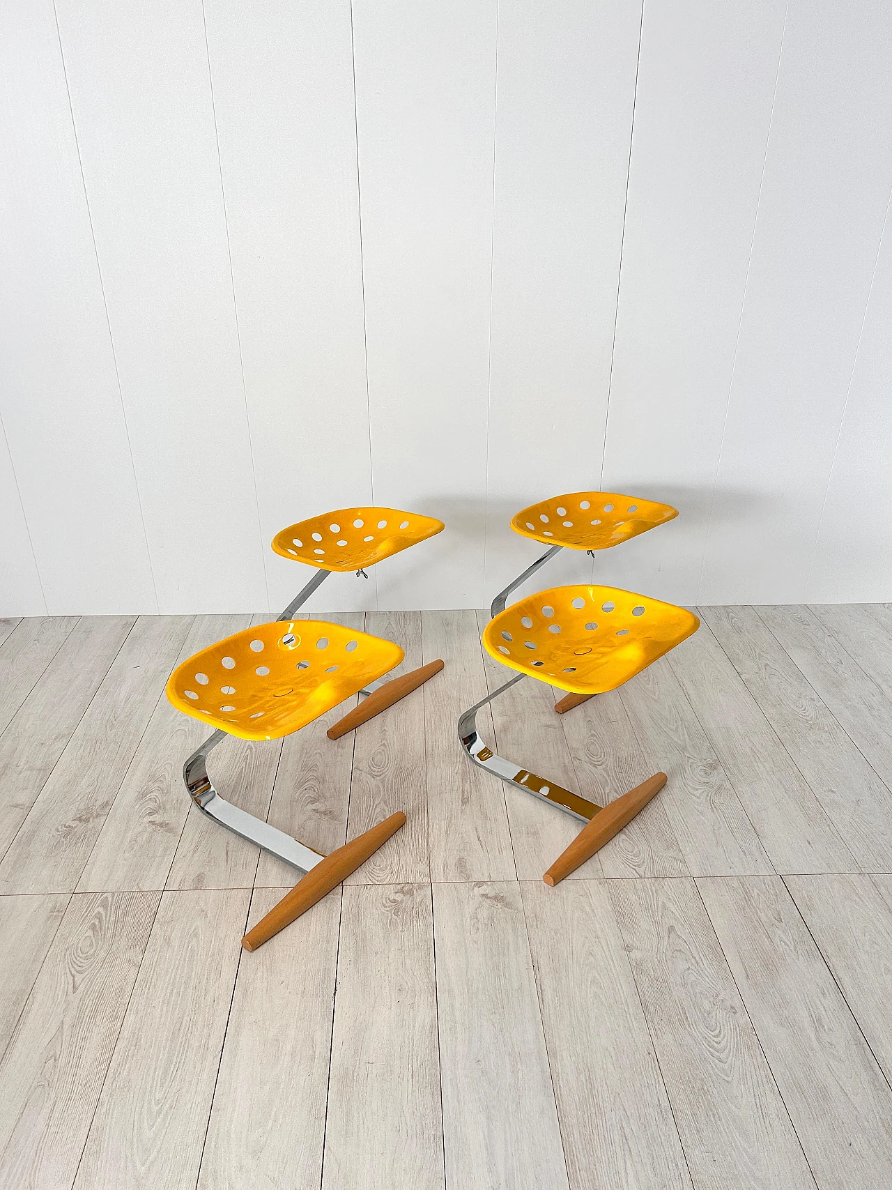 4 Mezzadro stools by Fratelli Castiglioni for Zanotta, 1970s 9