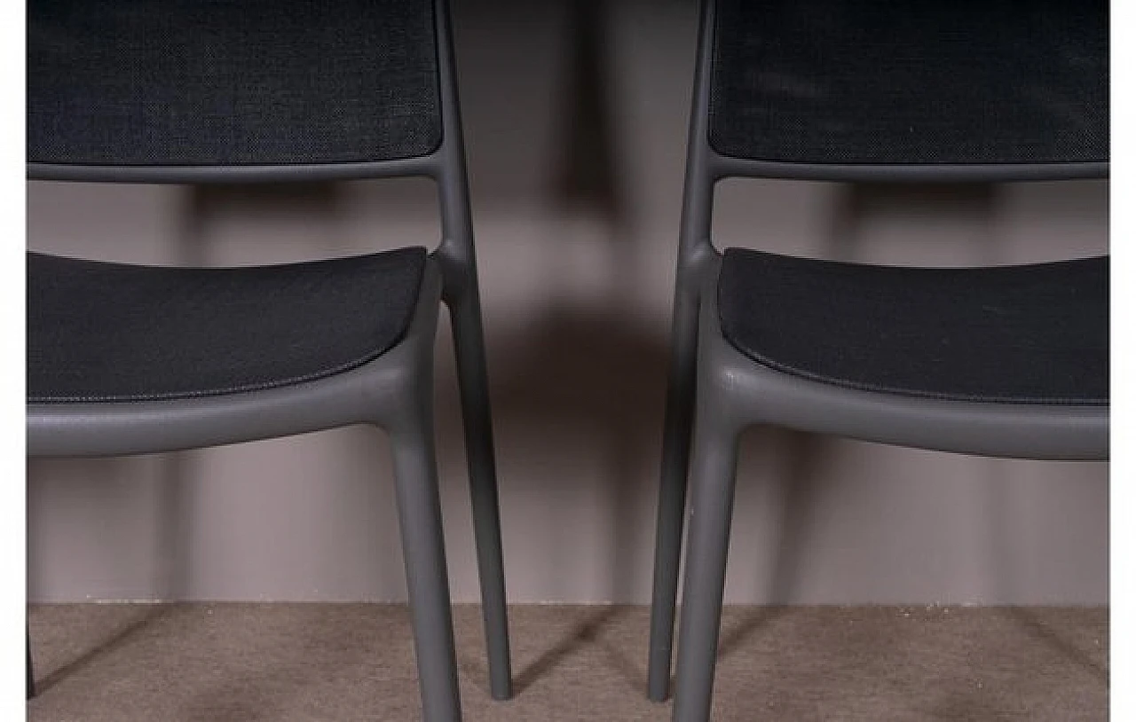 4 Black and grey polycarbonate chairs, 1980s 4