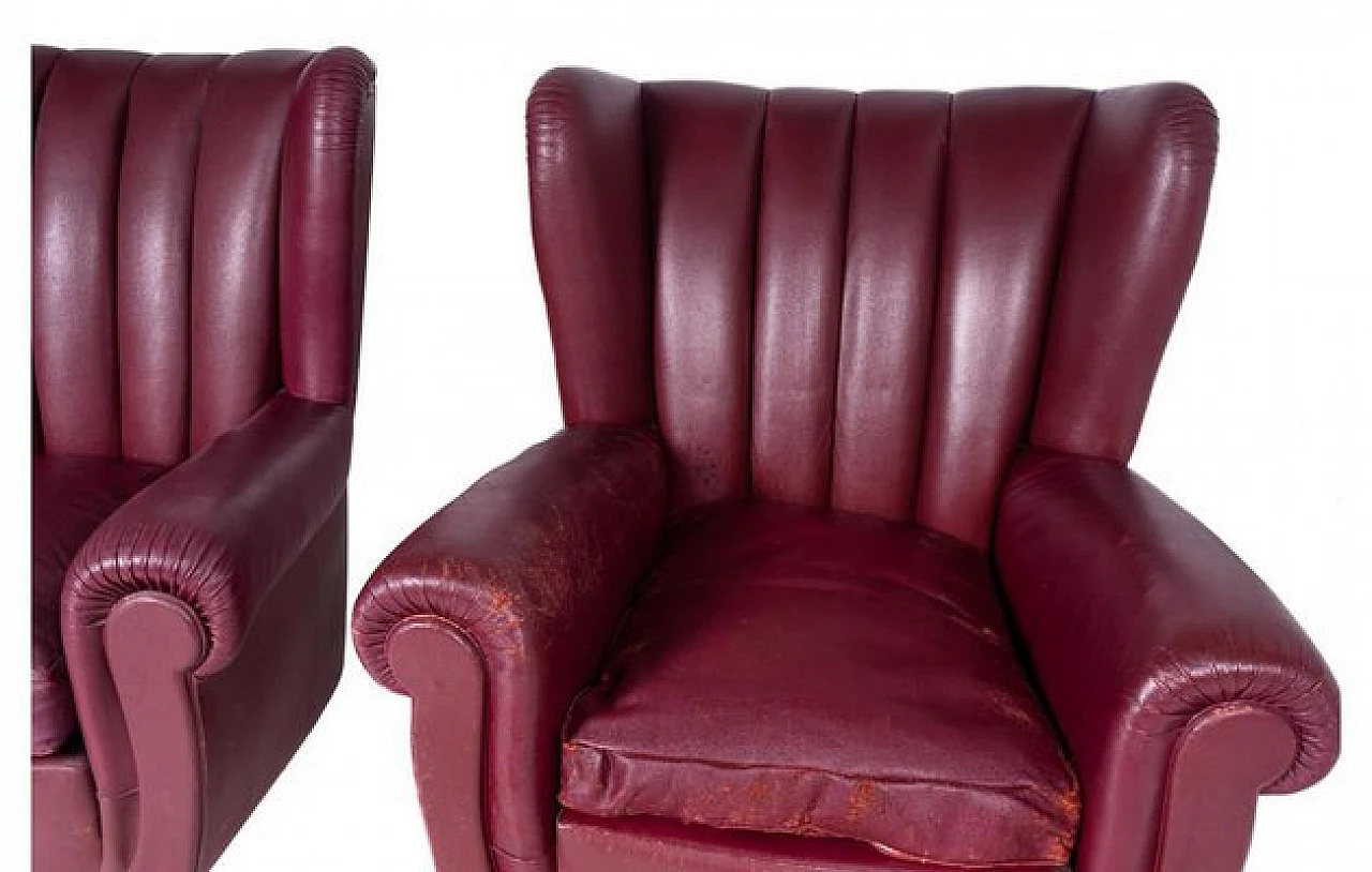 Pair of Savina armchairs in burgundy leather by Poltrona Frau, 1960s 5