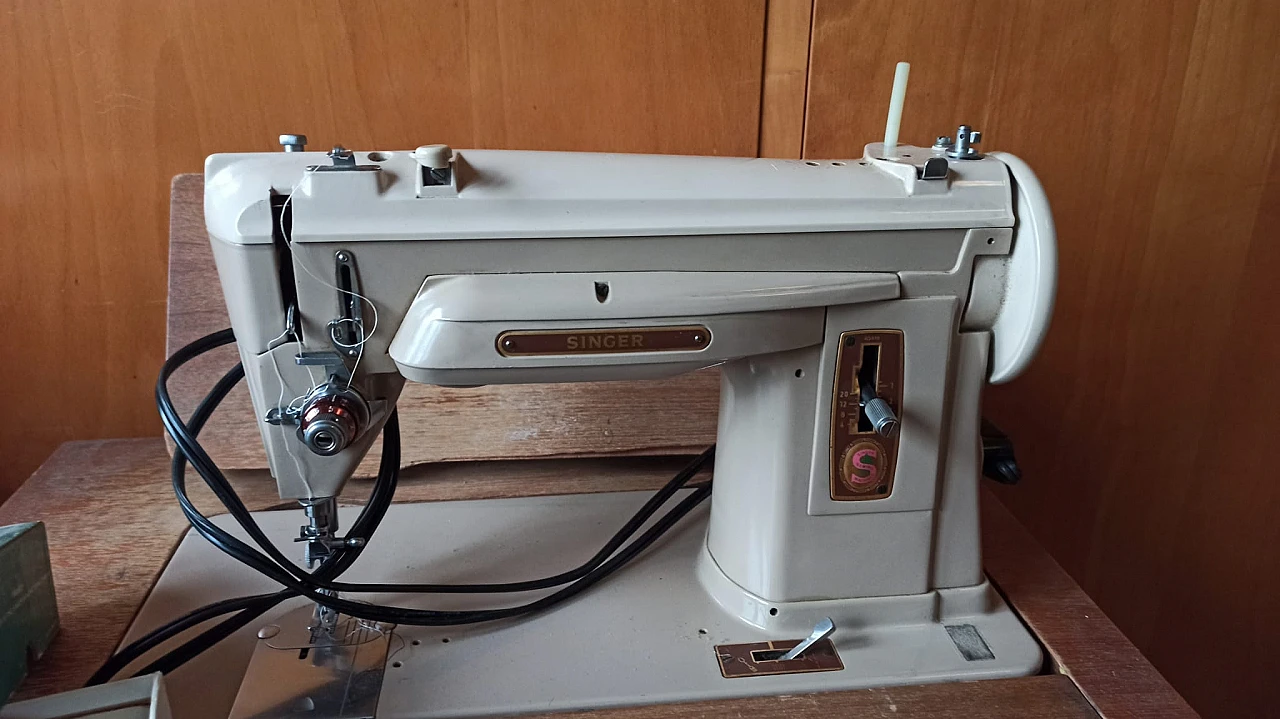 Singer sewing machine with folding work table, 1960s 3