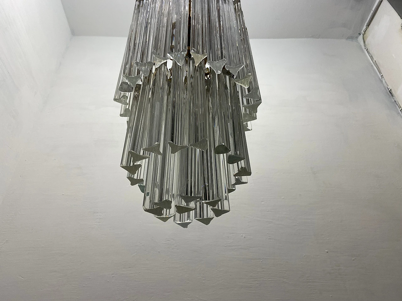 Pair of Triedri chandeliers by Paolo Venini, 1960s 8