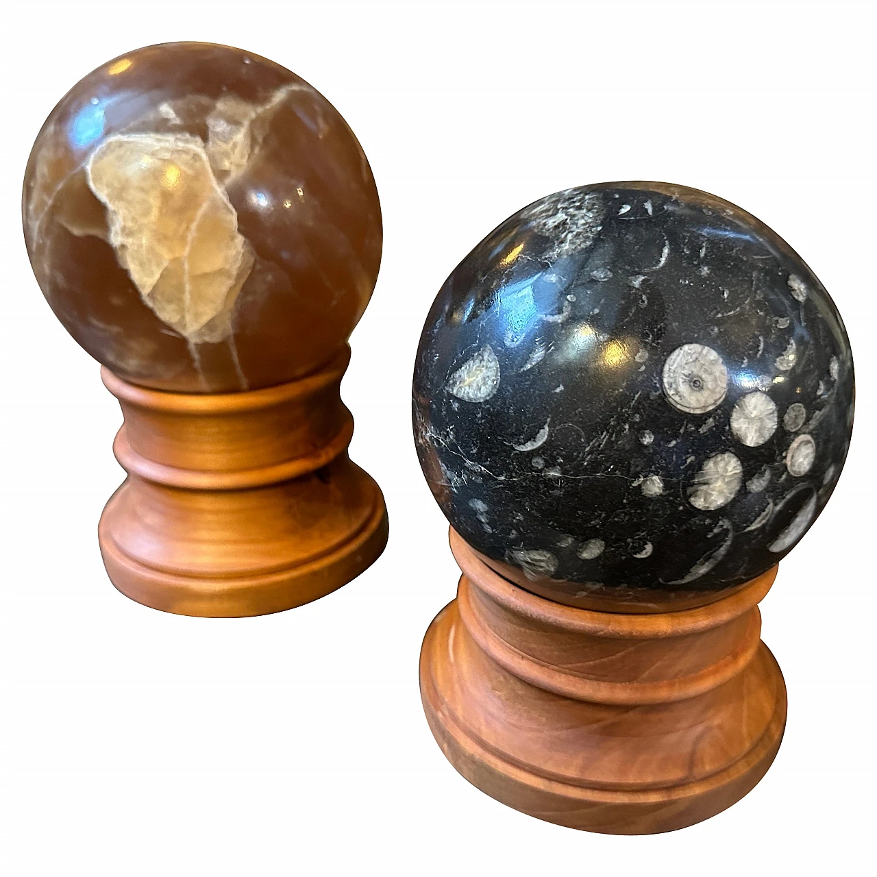 Pair of Art Deco marble spheres on cherry wood base, 1930s 1