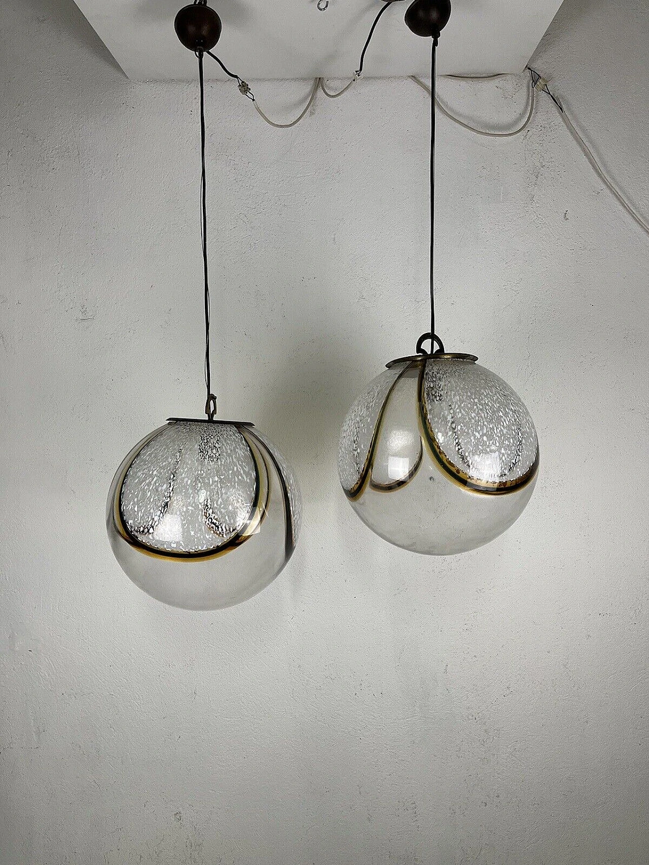 Pair of hanging lamps by Toni Zuccheri for Venini, 1970s 1