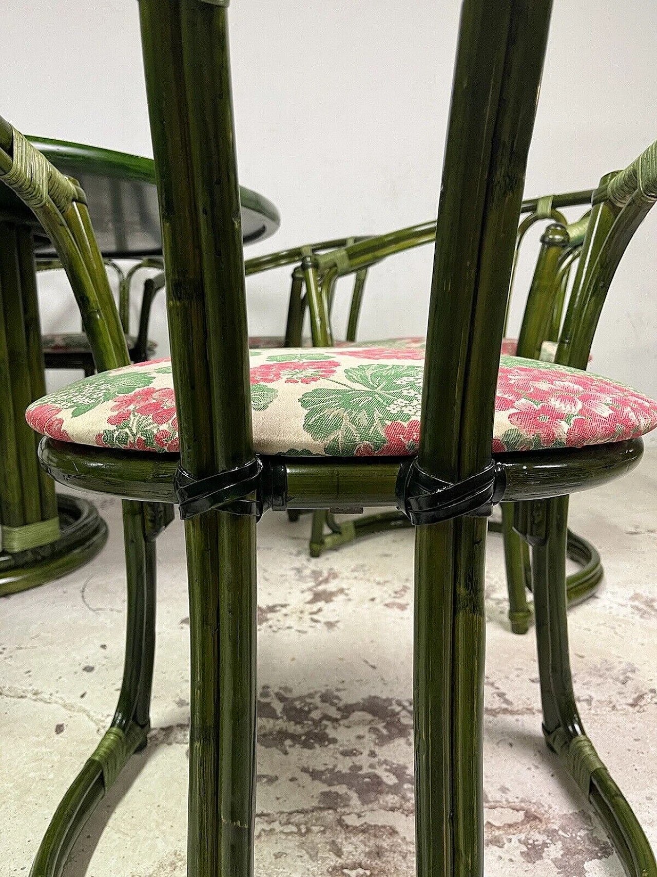 8 Chairs and table in bamboo, wicker and green-stained wood, 1970s 17