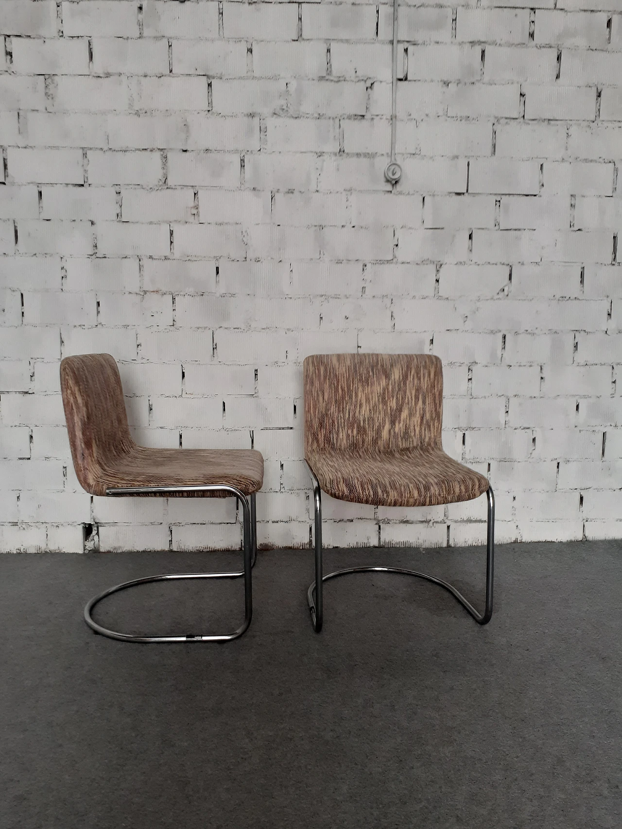 Pair of Lens chairs by Giovanni Offredi for Saporiti, 1970s 1