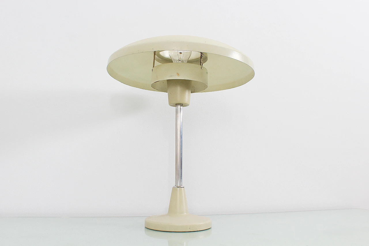 Lacquered aluminum 8022 table lamp by Stilnovo, 1950s 3