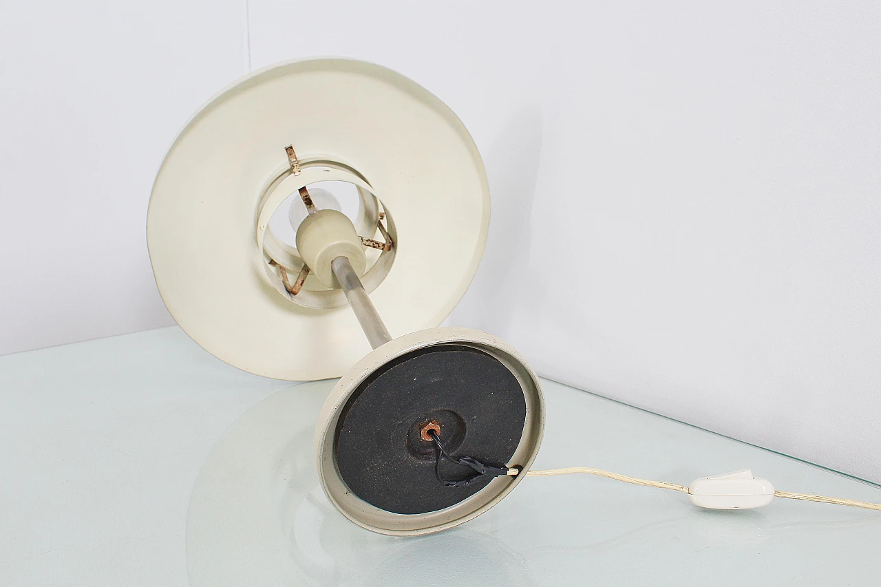 Lacquered aluminum 8022 table lamp by Stilnovo, 1950s 10