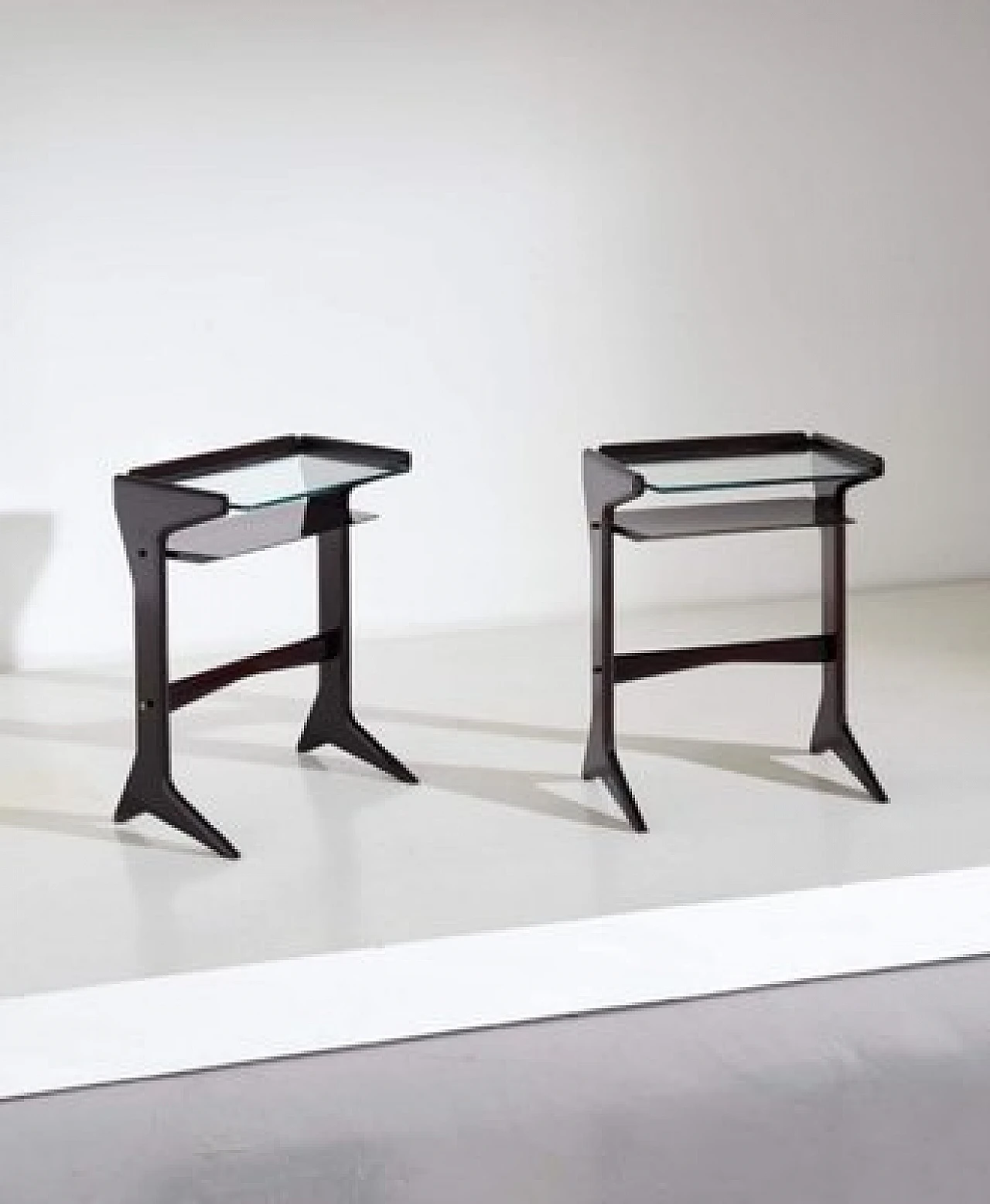 Pair of bedside tables by Ico & Luisa Parisi for De Baggis, 1950s 1