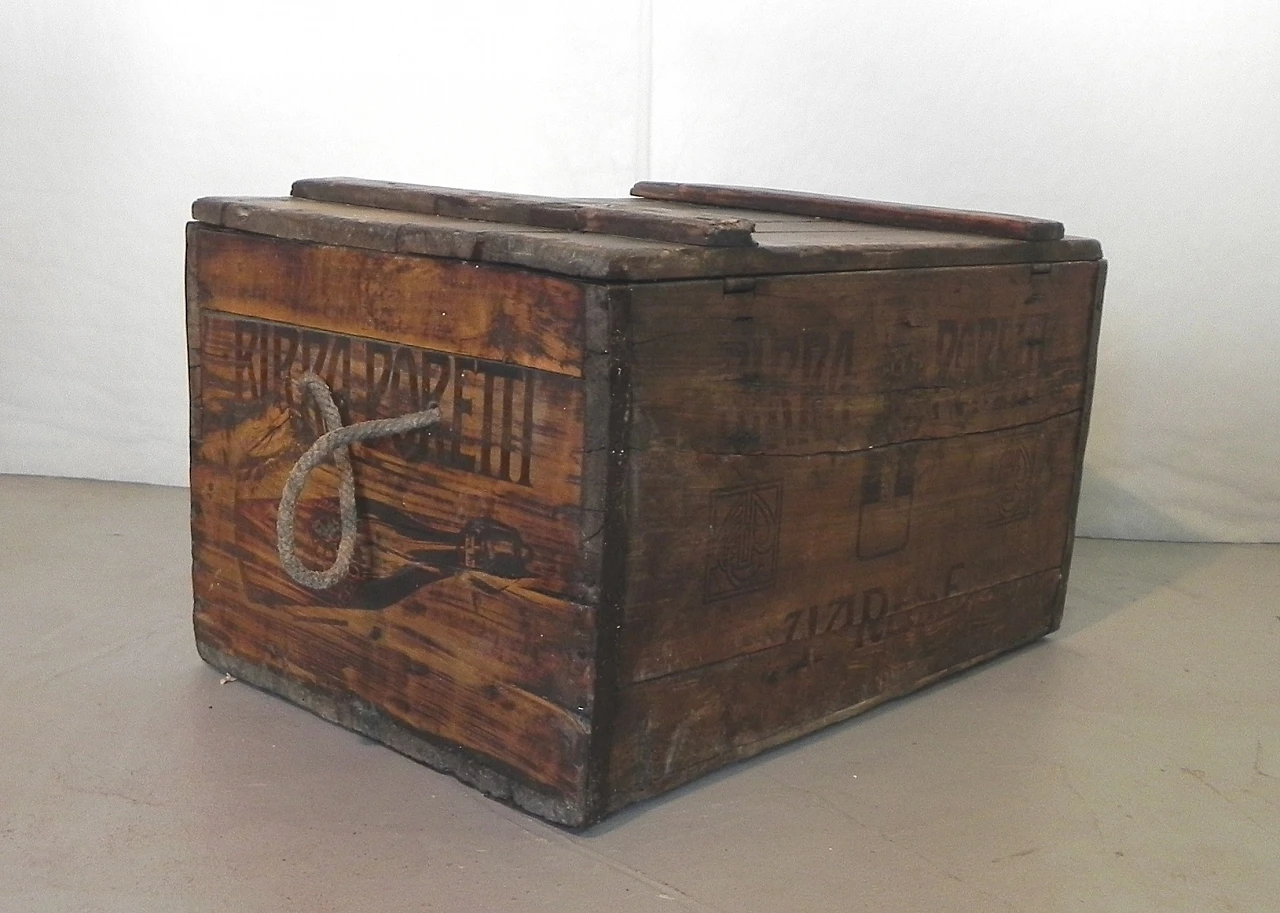 Poretti beer trunk in solid oak wood, 1912 6