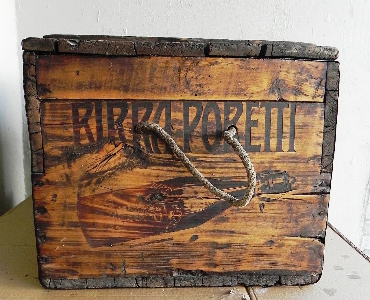 Poretti beer trunk in solid oak wood, 1912 12