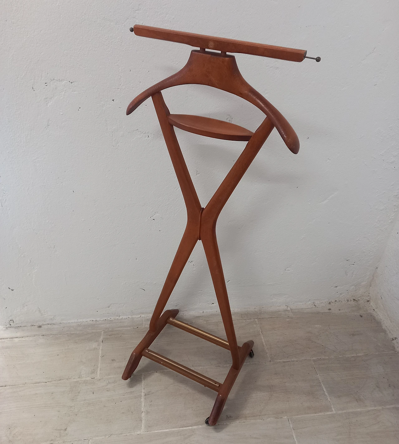 Valet stand attributed to Ico Parisi for Fratelli Reguitti, 1960s 1