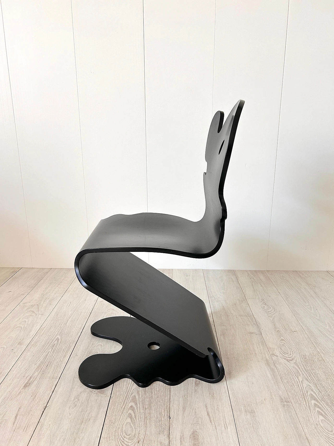 Sedia Pantonic 5000 nera di V. Panton per Studio Hag, 1992 5