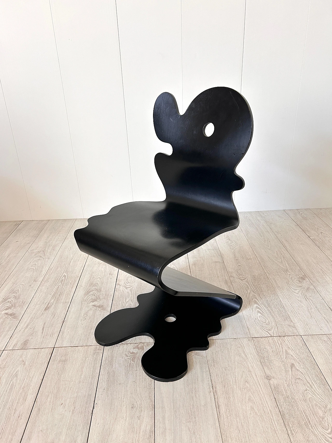 Black Pantonic 5000 chair by Panton for Studio Hag, 1992 3