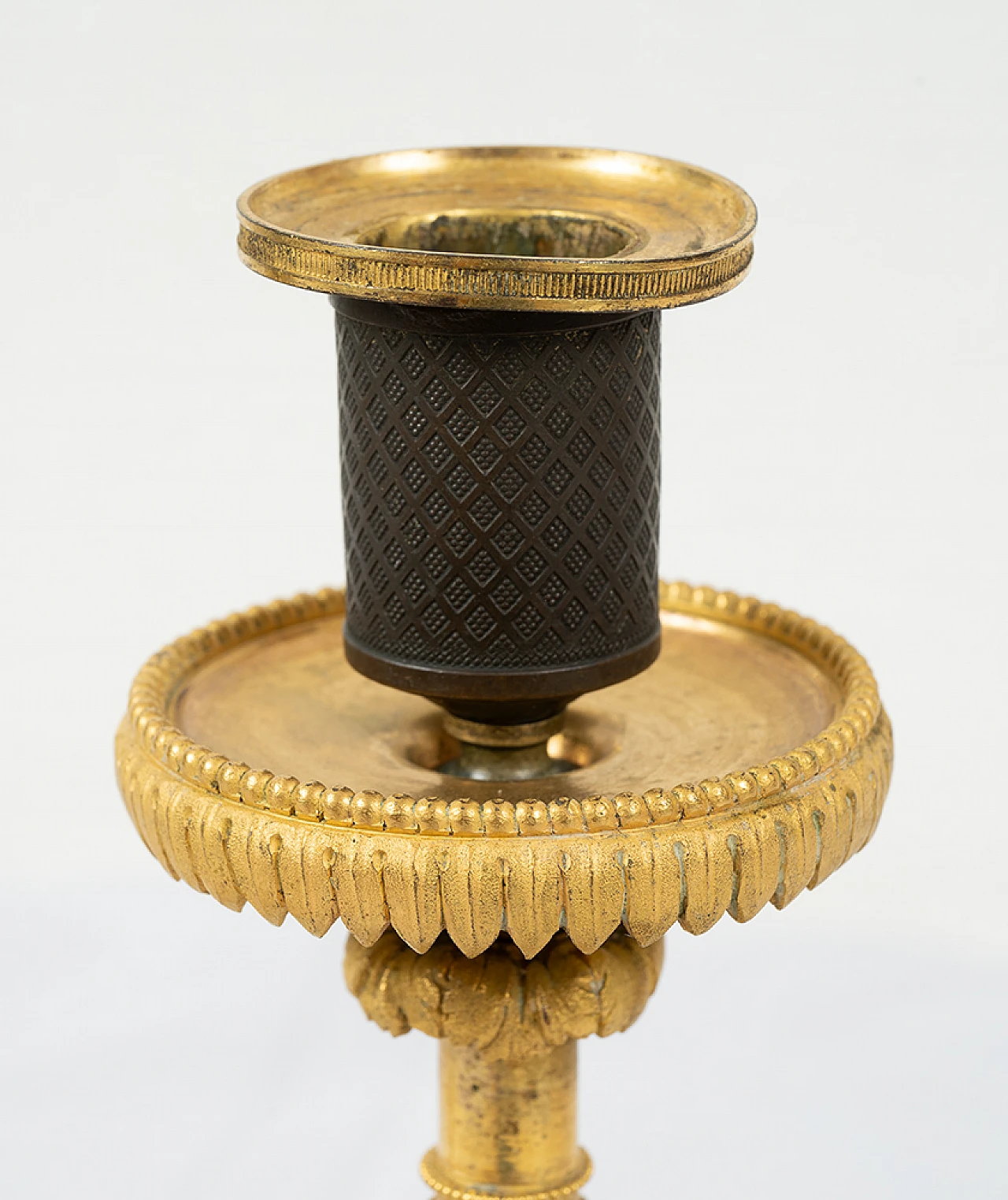 Coppia di candelieri Napoleone III in bronzo dorato, '800 2