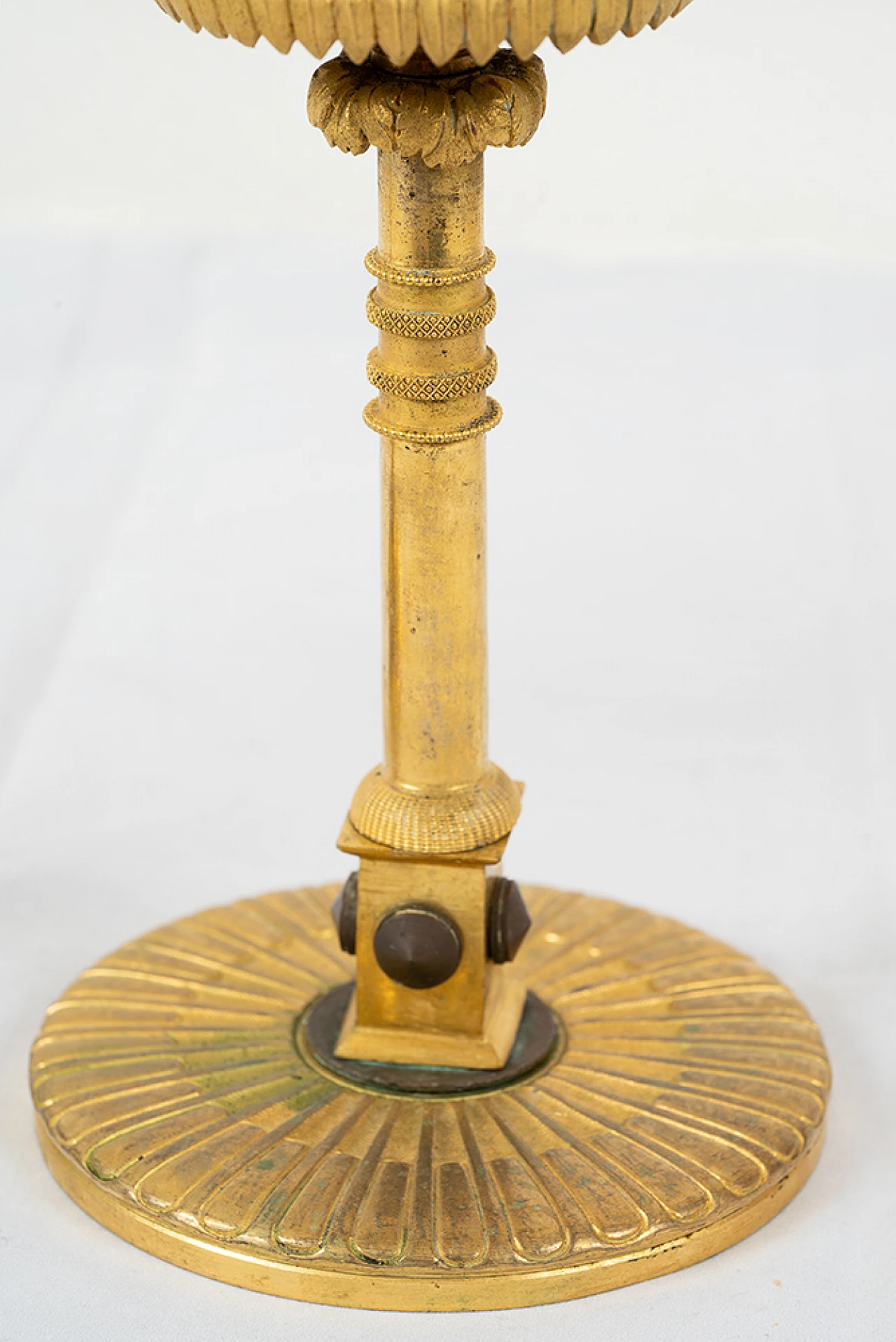 Coppia di candelieri Napoleone III in bronzo dorato, '800 3