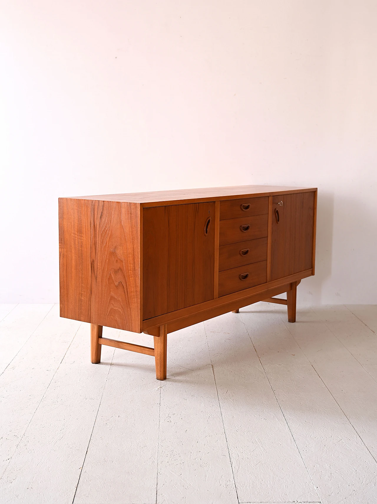 Credenza scandinava in teak con profili in rovere, anni '60 4