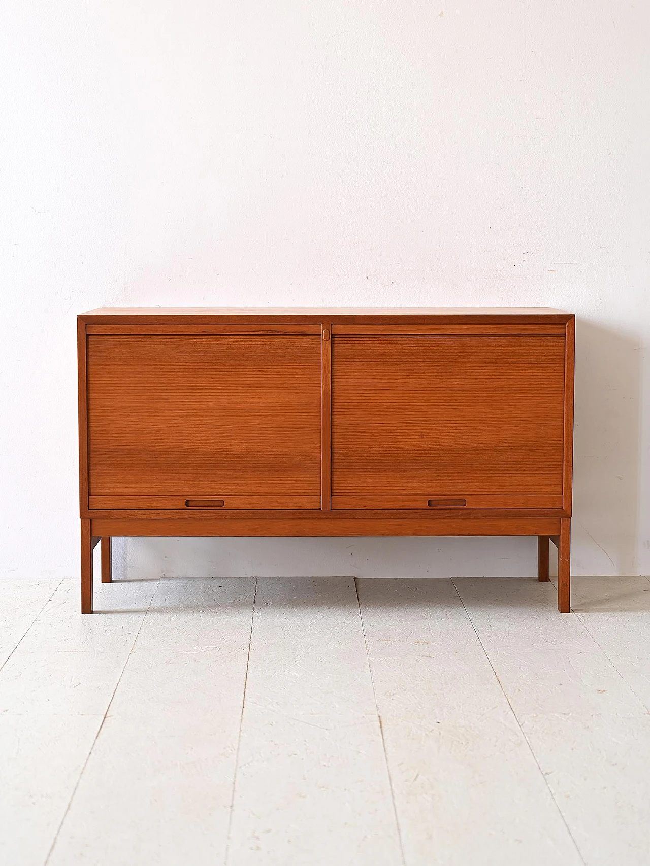 Credenza scandinavo in teak con ante a serranda, anni '60 1