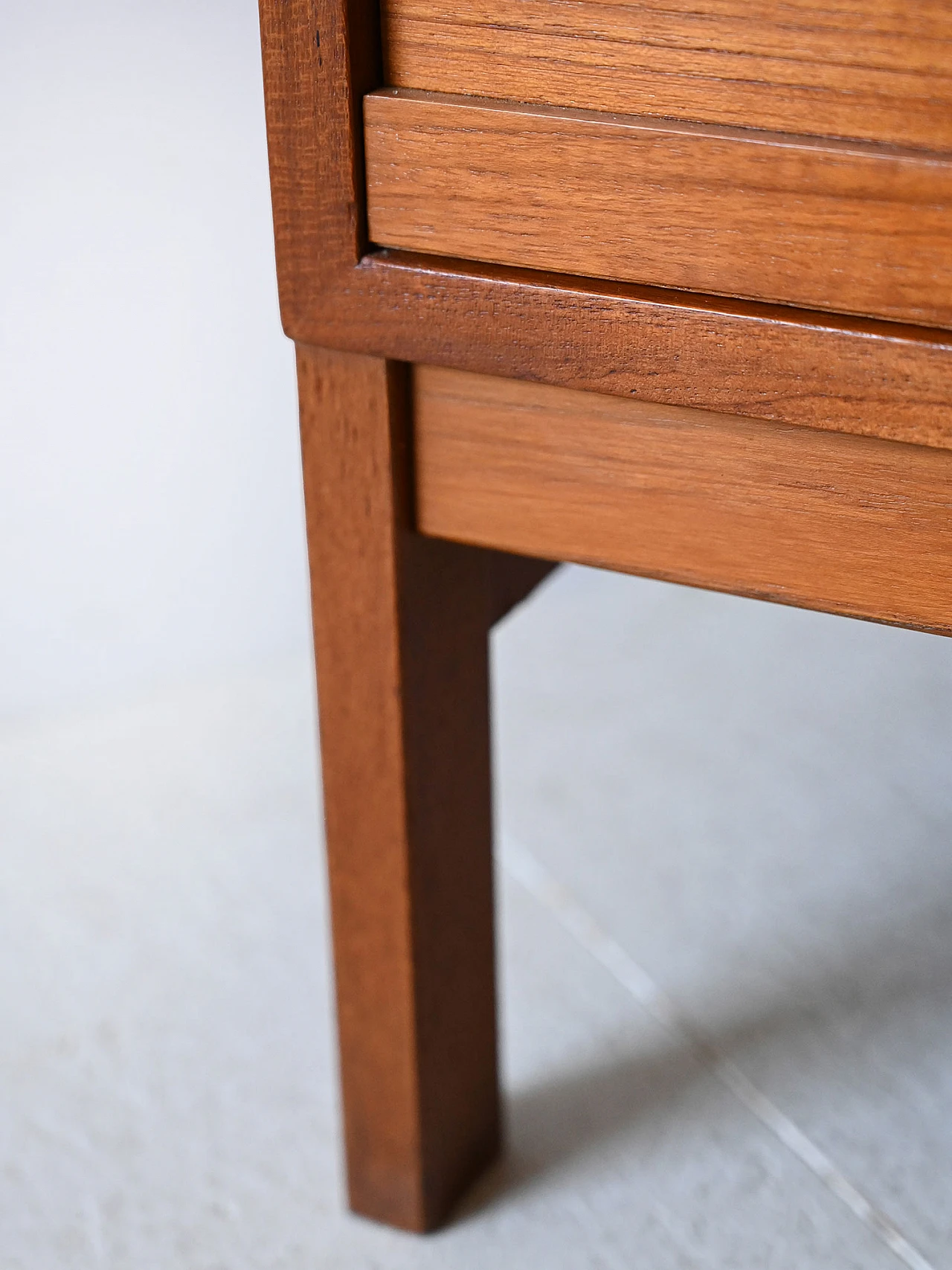 Credenza scandinavo in teak con ante a serranda, anni '60 8