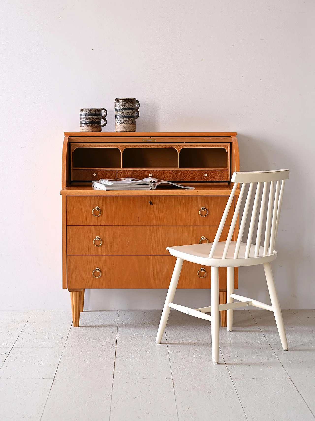 Secretaire scandinavo in legno con ribaltina e scrittoio, anni '60 1