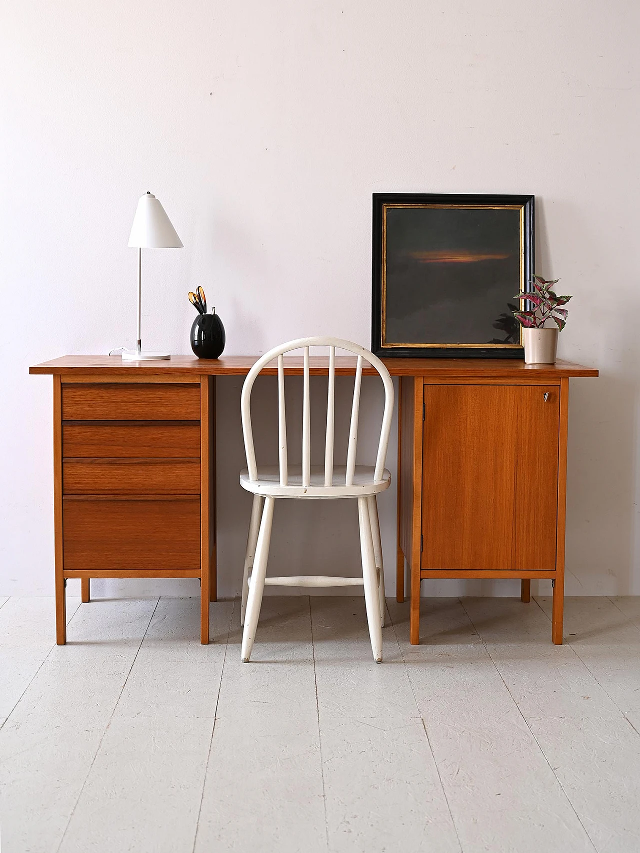 Scrivania svedese in teak con piano rettangolare, anni '60 1