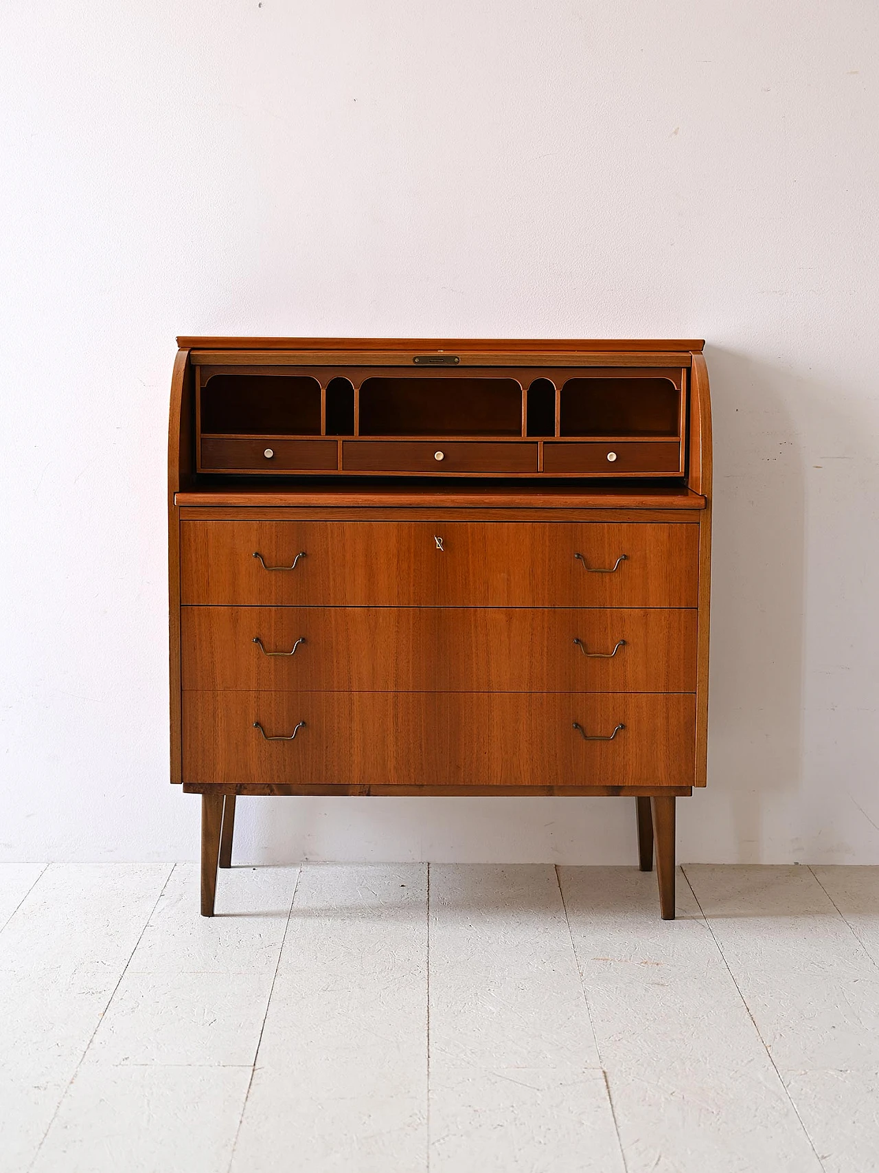 Secretaire danese in legno con maniglie in metallo, anni '60 4