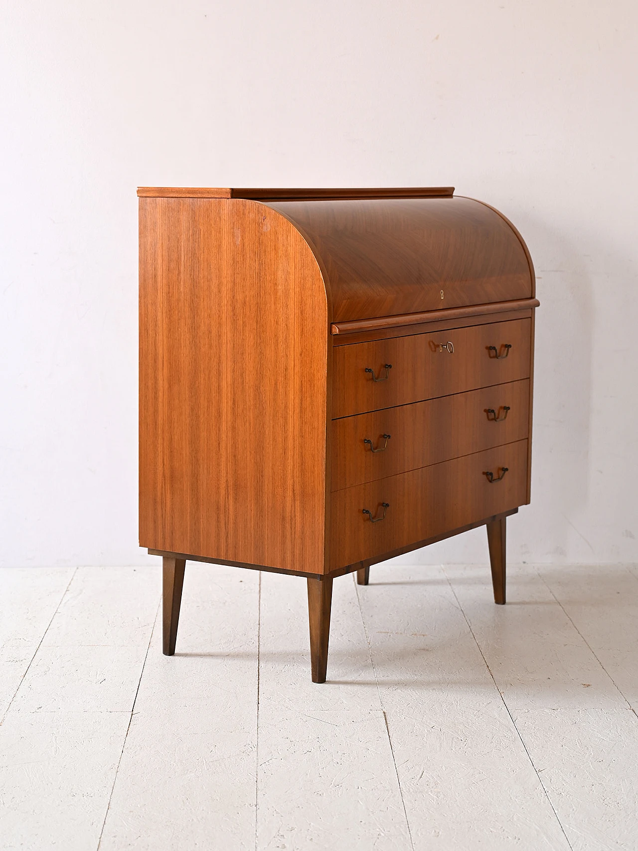 Secretaire danese in legno con maniglie in metallo, anni '60 5