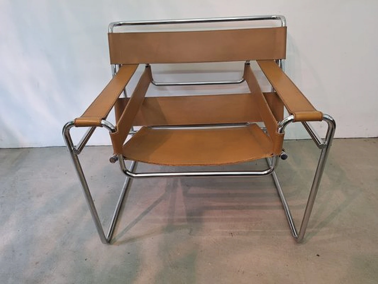 Armchair Wassilly in leather & iron by M. Breuer for Gavina, 1970s 8