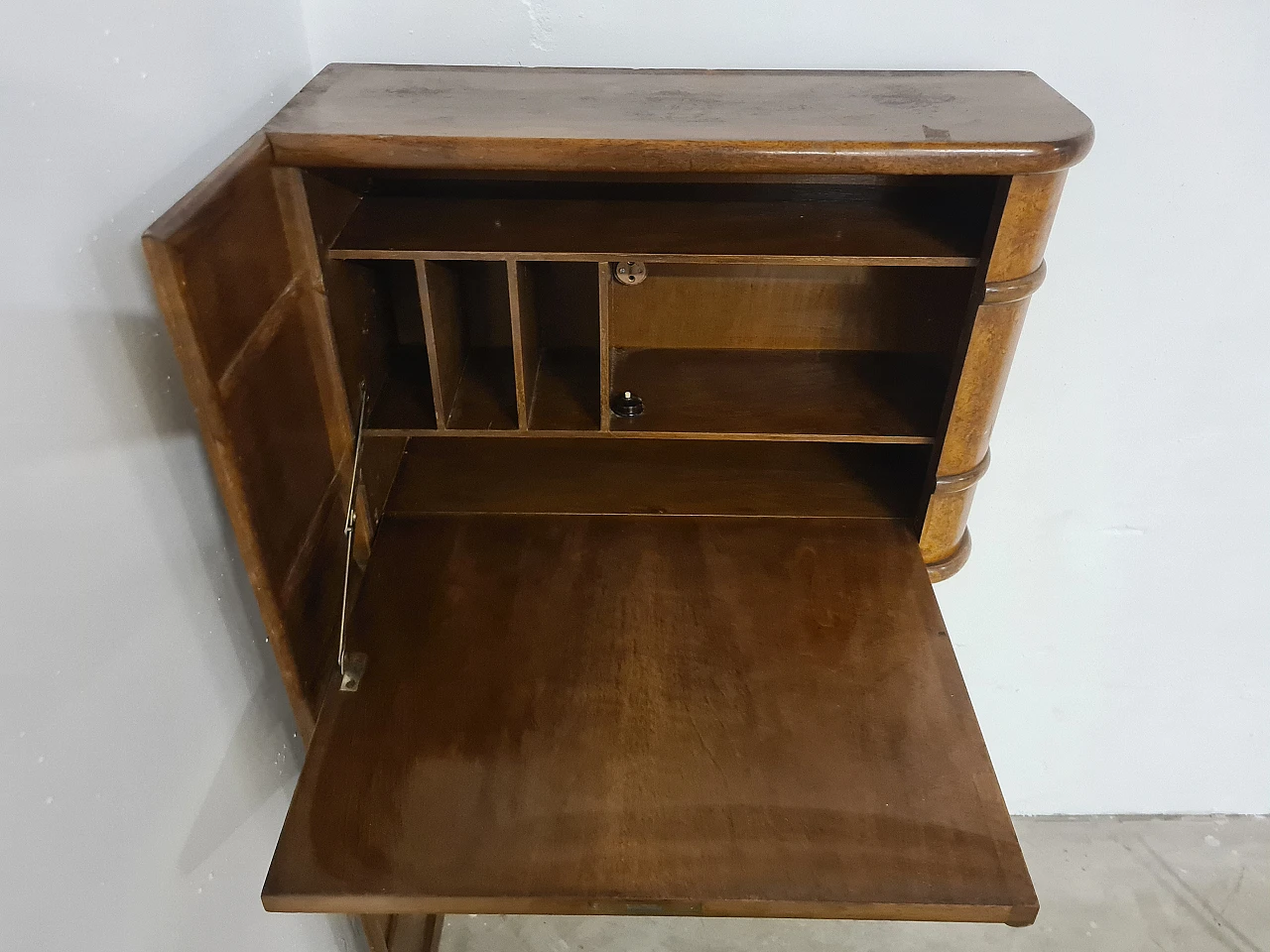 Art Deco briarwood telephone corner cabinet, 1930s 3