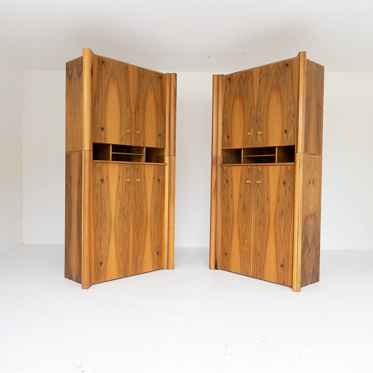 Pair of Scuderia sideboards by Carlo Scarpa for Bernini, 1970s 1