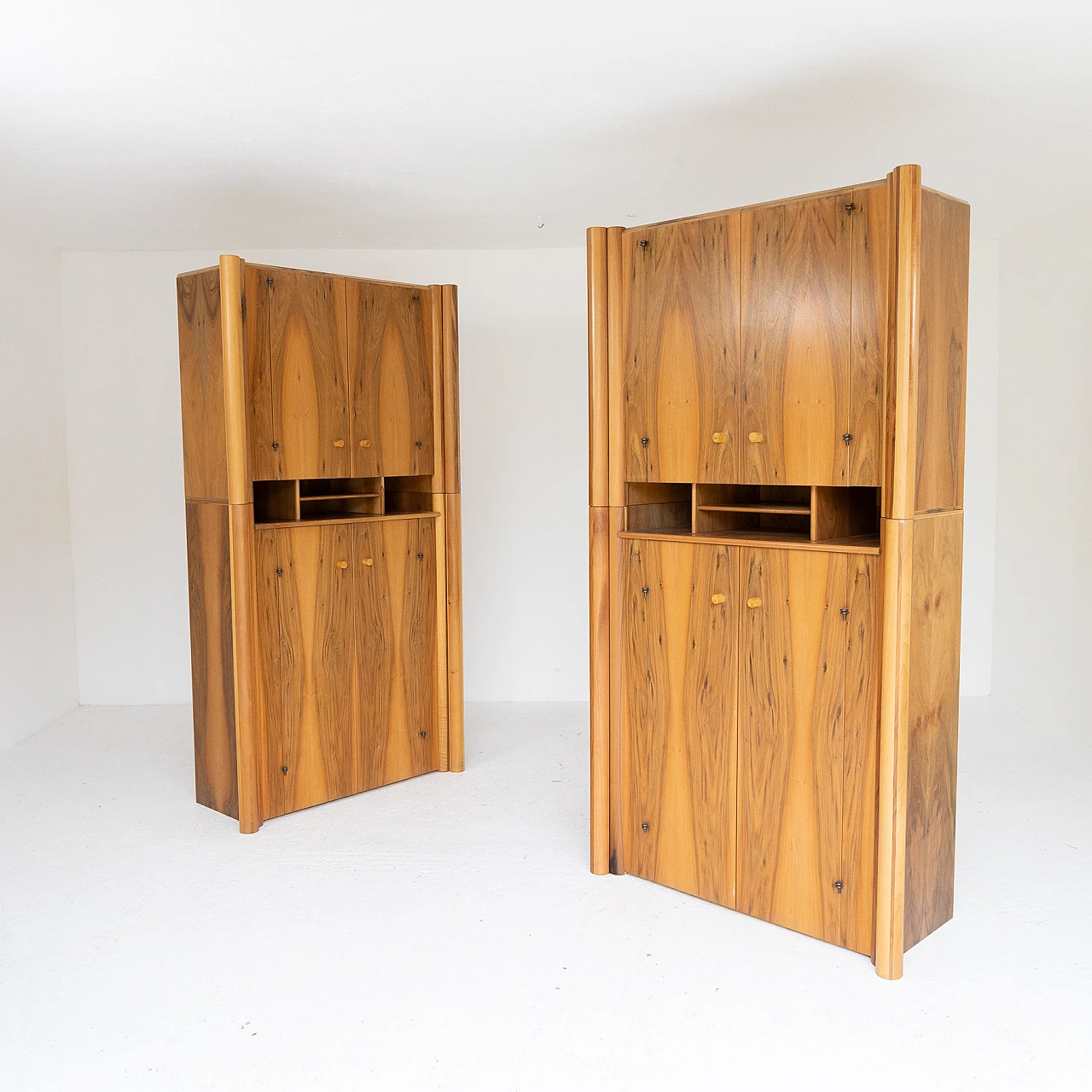 Pair of Scuderia sideboards by Carlo Scarpa for Bernini, 1970s 16