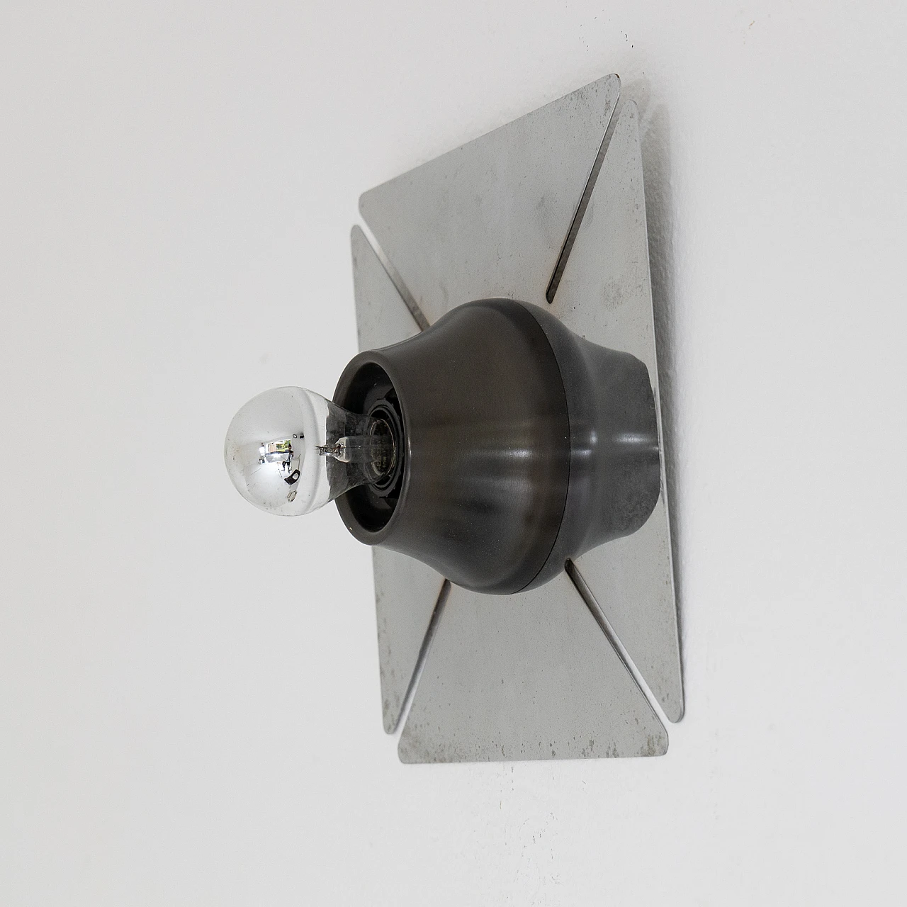 Metal wall light by Luigi Caccia Dominioni for Azucena, 1950s 7