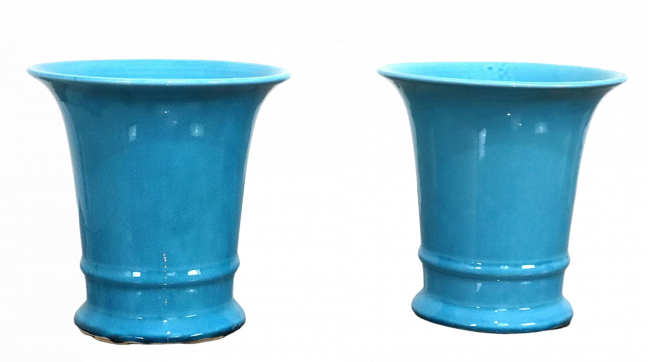 Pair of Sia Marka porcelain vases, 2000s 7