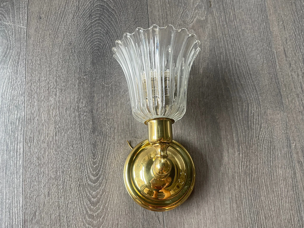 Pair of brass and Murano glass wall lights by Barovier, 1960s 3