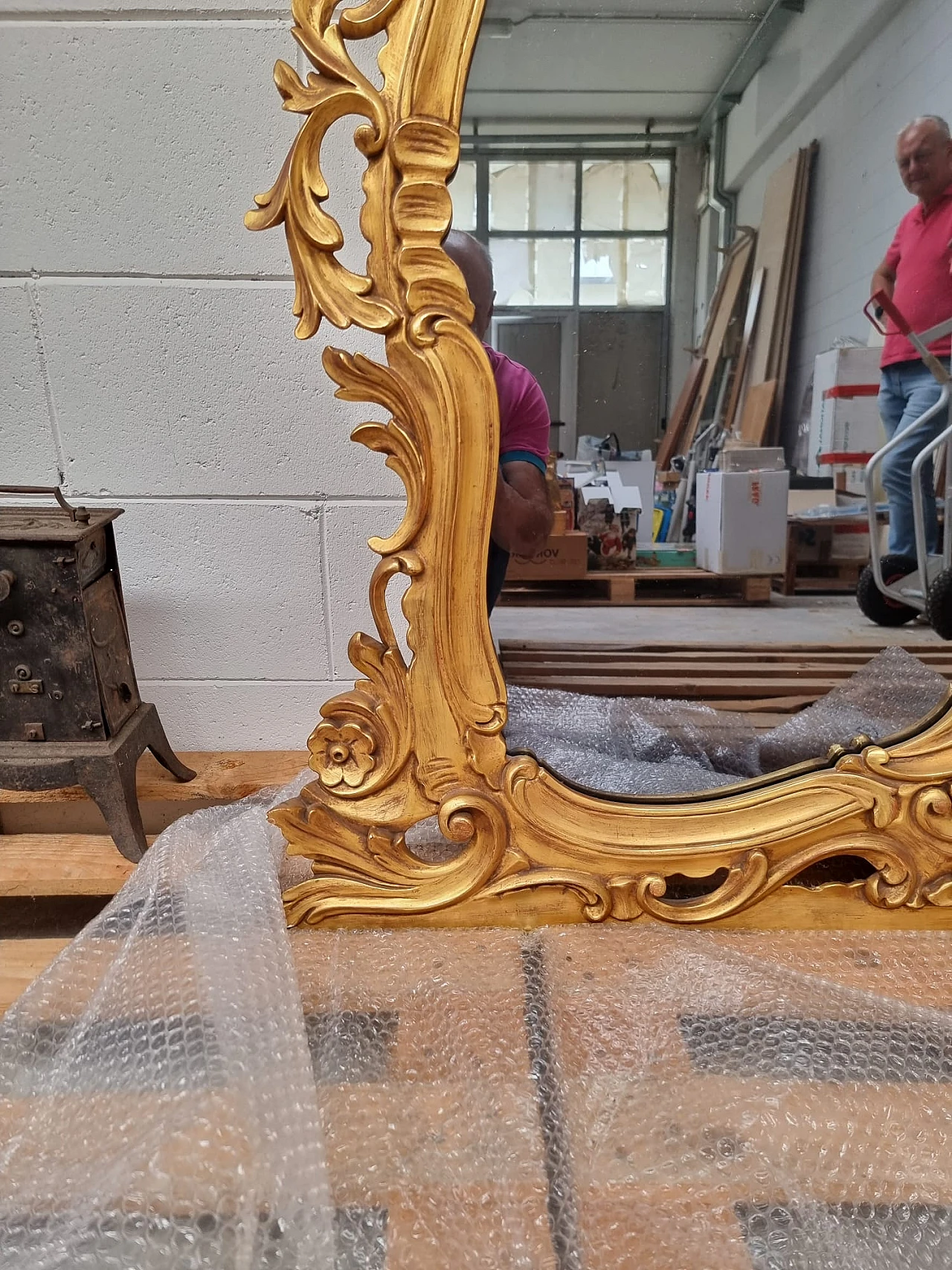 Baroque style carved and gilded wood mirror 2