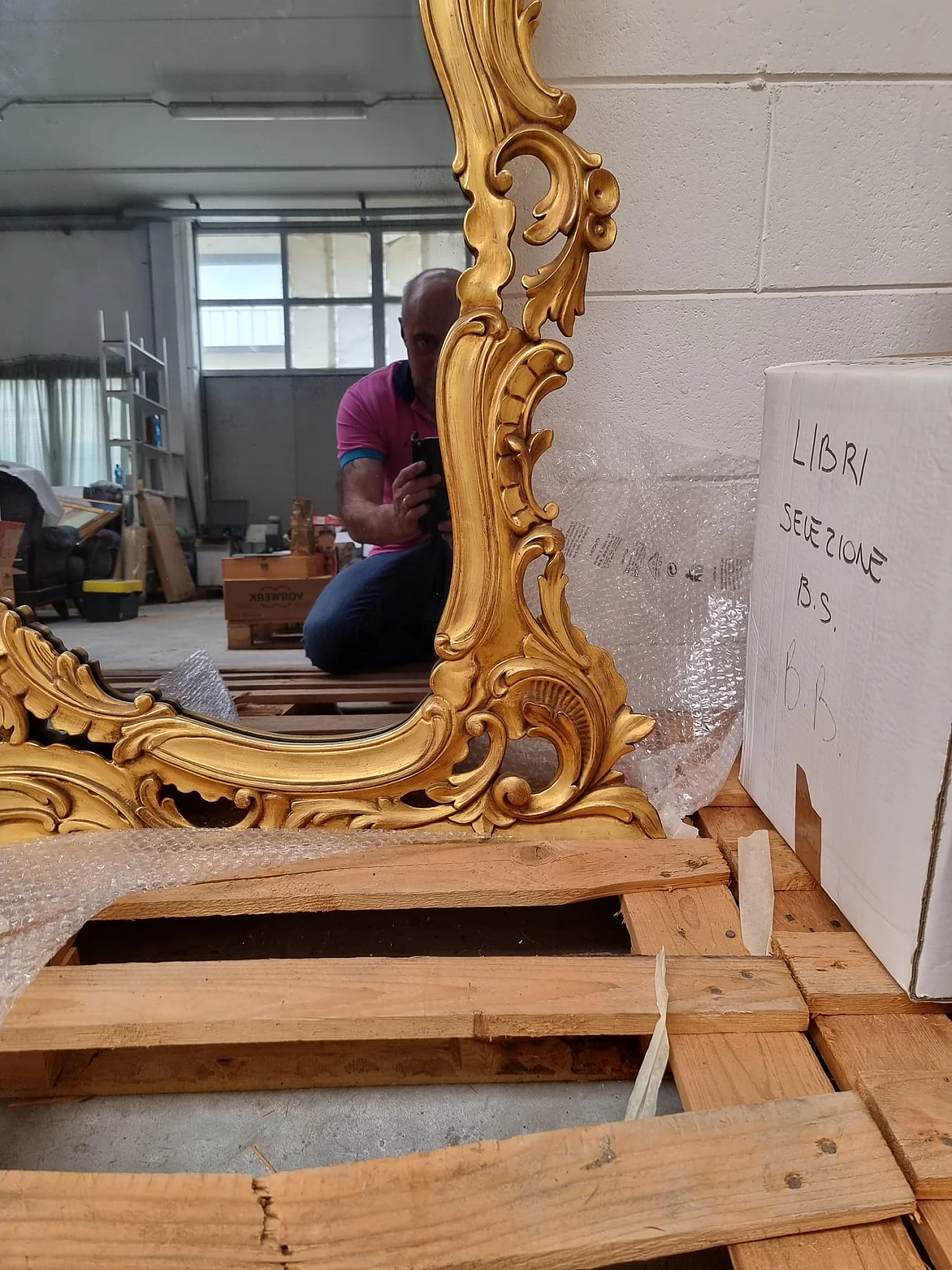 Baroque style carved and gilded wood mirror 5