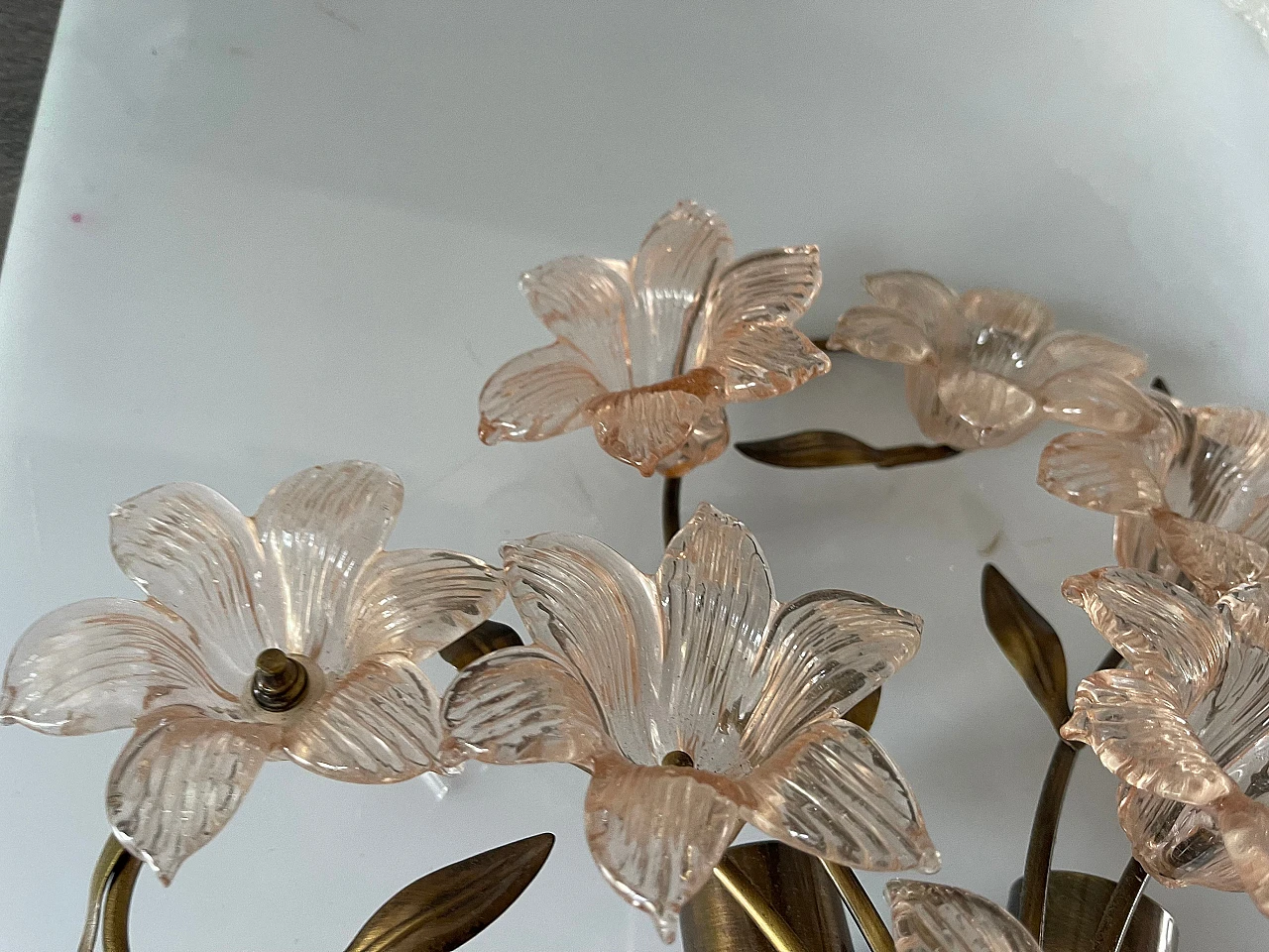 Pair of wall lights with pink Murano glass flowers, 1970s 6