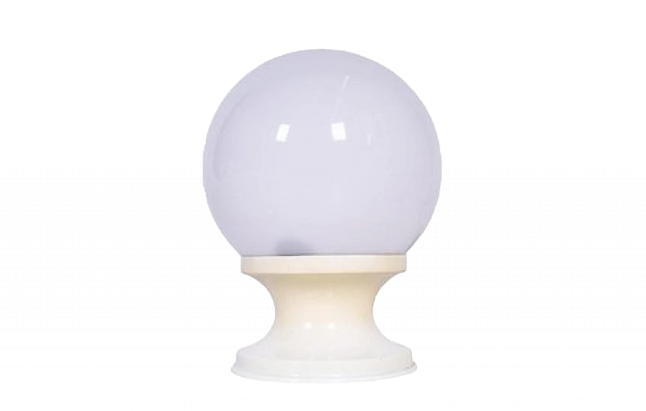 Sphere table lamp with laquered cream metal base, 1970s 4