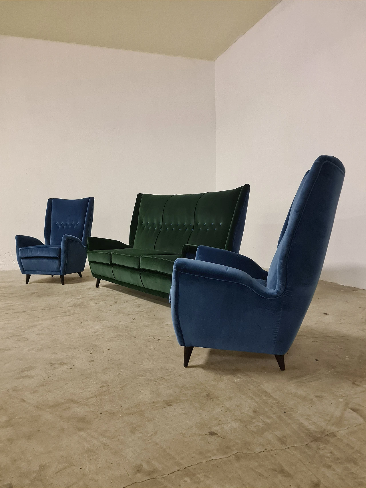 Pair of armchairs and sofa by Gio Ponti for Isa Bergamo, 1950s 3