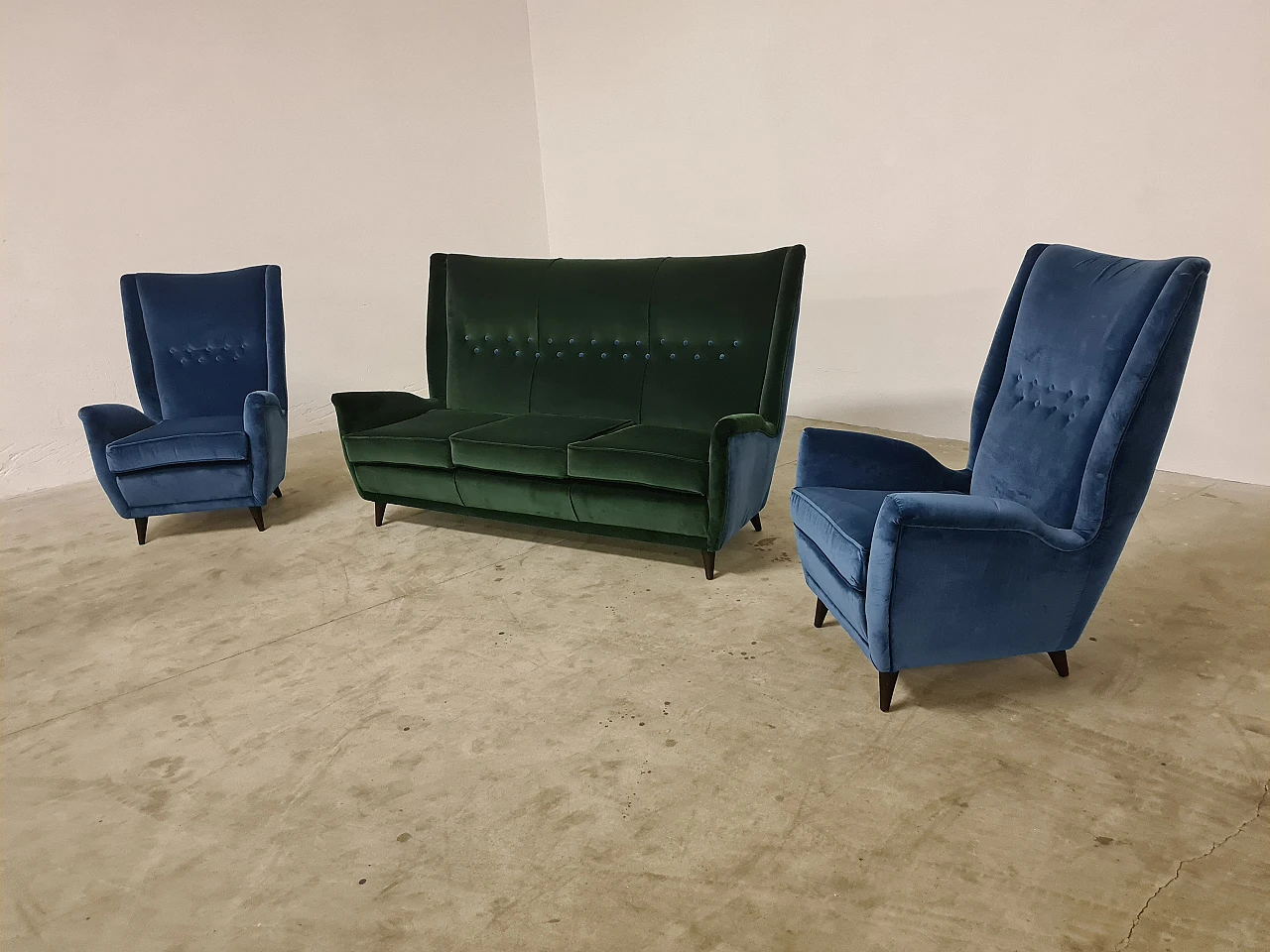 Pair of armchairs and sofa by Gio Ponti for Isa Bergamo, 1950s 4