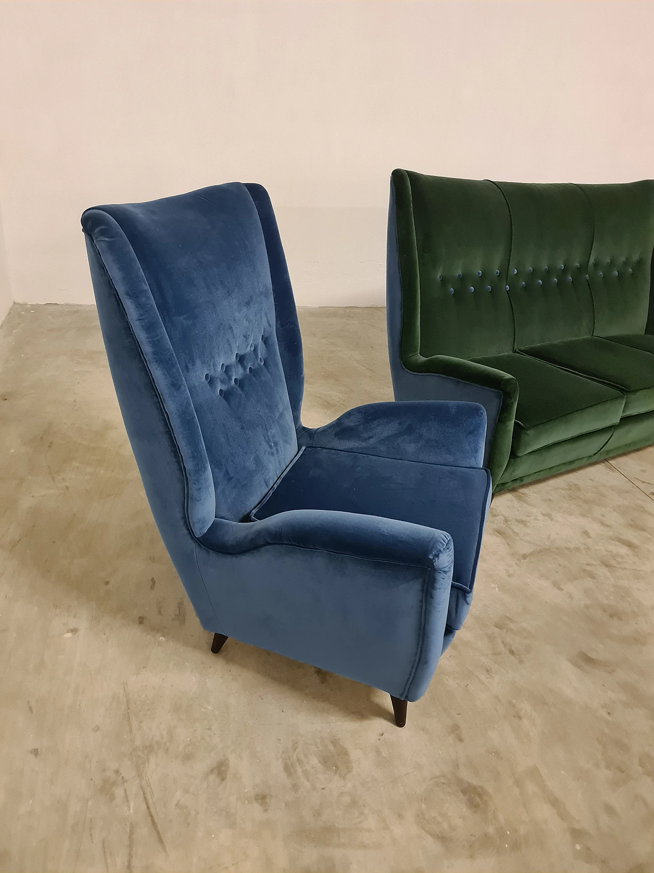 Pair of armchairs and sofa by Gio Ponti for Isa Bergamo, 1950s 6