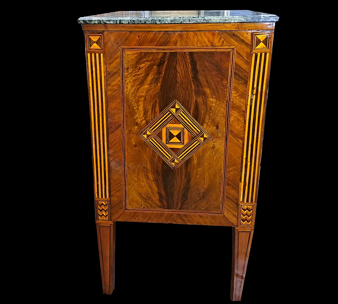 Walnut cabinet with boxwood inlay and green marble top, 18th century 7