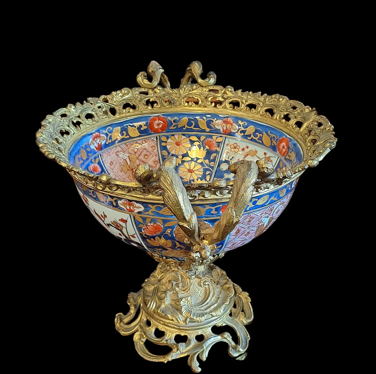 Chinese painted porcelain bowl with bronze mount, 18th century 3