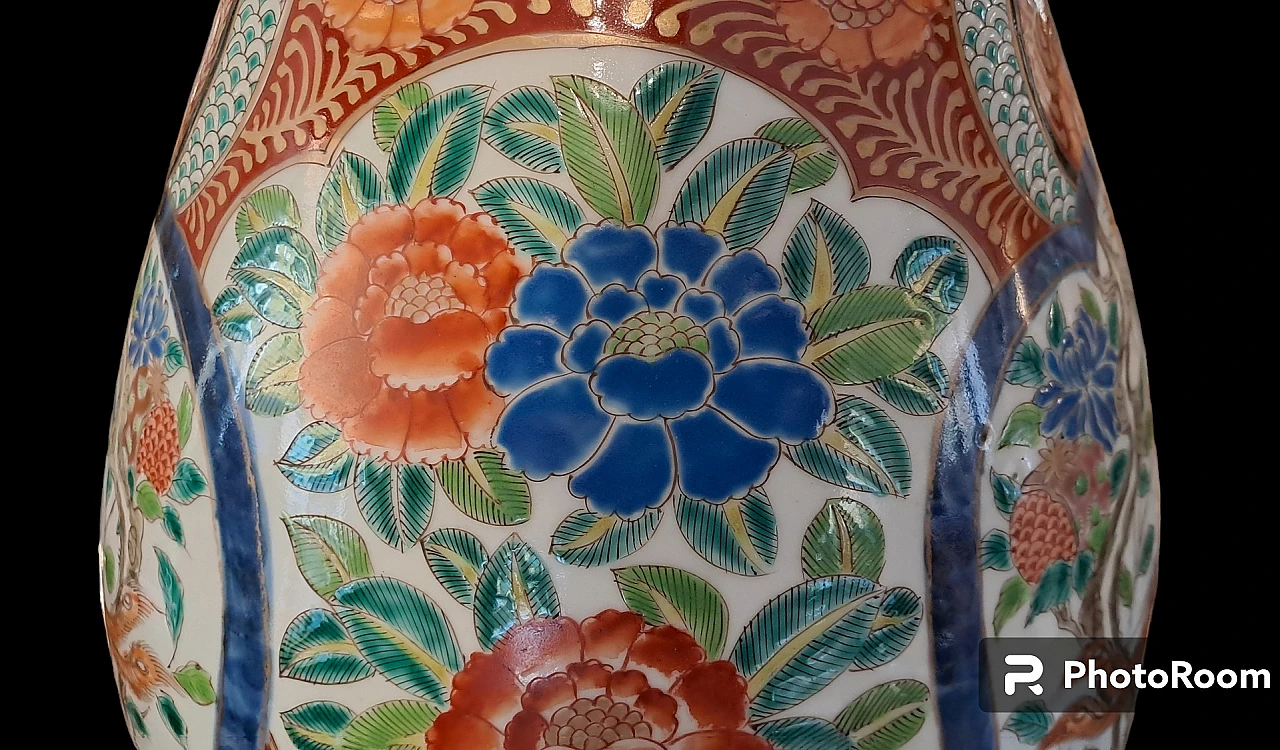 Coppia di vasi Imari in porcellana dipinta, '800 6