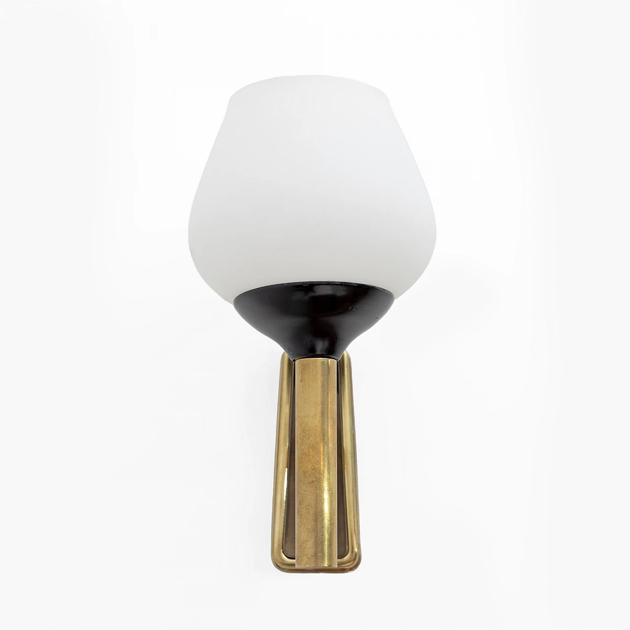 Pair of wall lamps in brass and opaline Murano glass, 1950s 4