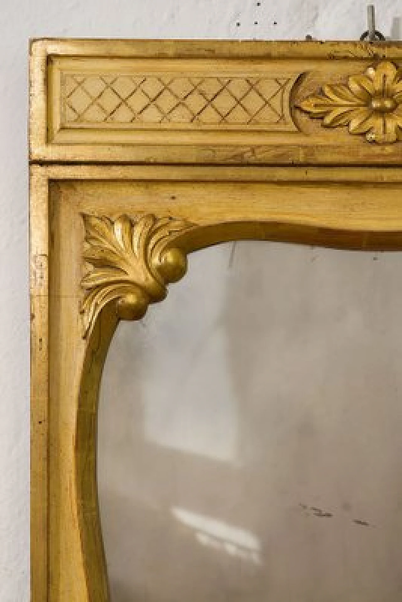 Art Nouveau gilded and lacquered wood mirror, early 20th century 2