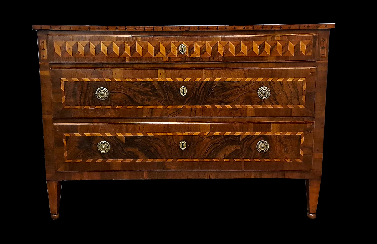 Louis XVI chest of drawers veneered in walnut, 18th century 2