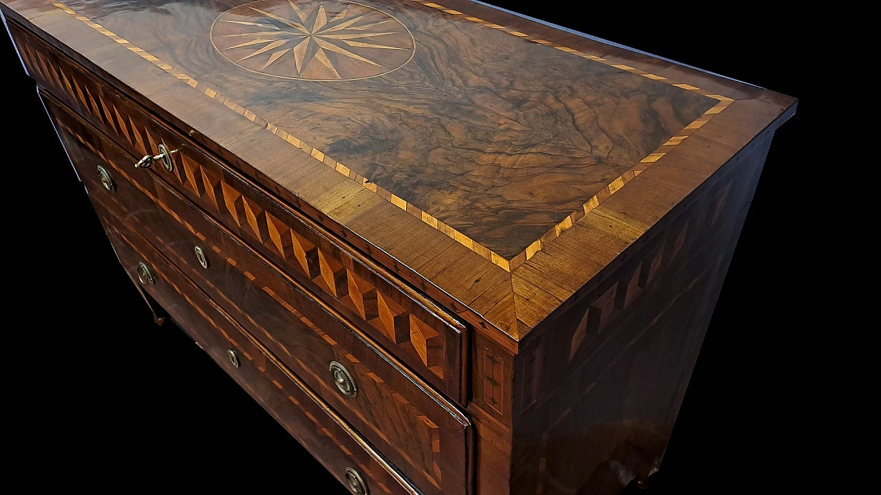 Louis XVI chest of drawers veneered in walnut, 18th century 9