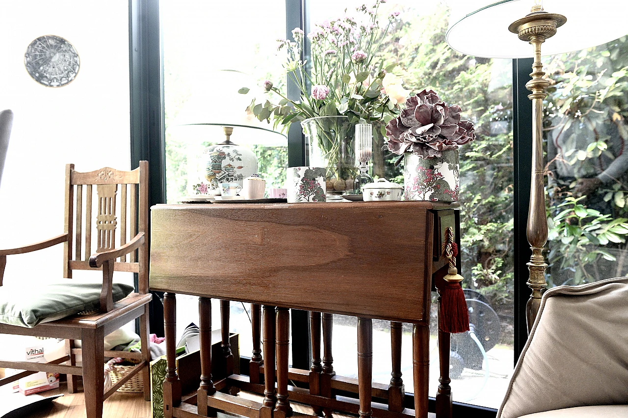 Extending wooden table, 1920s 3